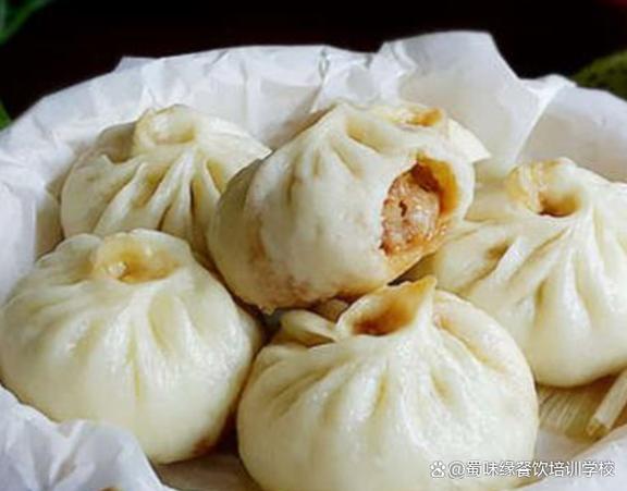 成都包子制作培训班哪家好？
早餐技术培训学校位置及优势解析