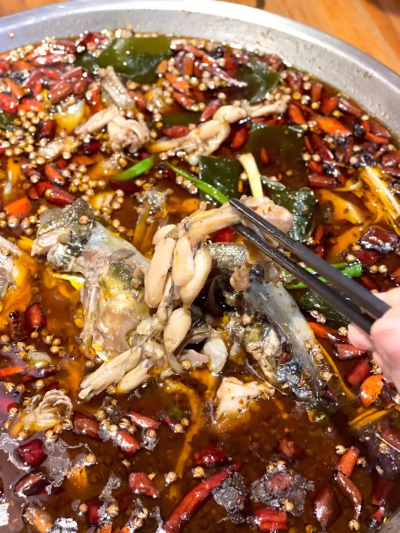 美蛙鱼头火锅技术培训班哪家好？
培训学校